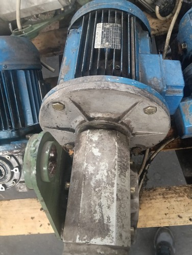 Motore elettrico trifase con - motore,