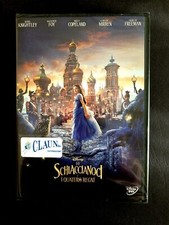 LO SCHIACCIANOCI E I QUATTRO