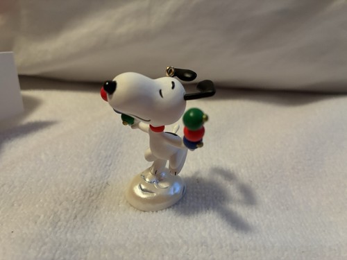 2015 snoopy decking - snoopy, tree