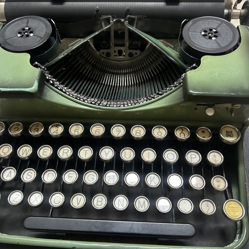 Macchina scrivere vintage - scrivere,