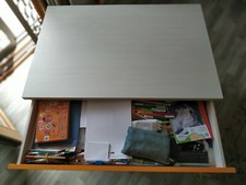 Cameretta letto singolo con doghe in legno scrivania, comodino (lumetto in regal