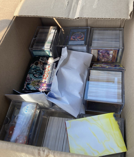 Lot over 1000 mint - yu-gi-oh!,