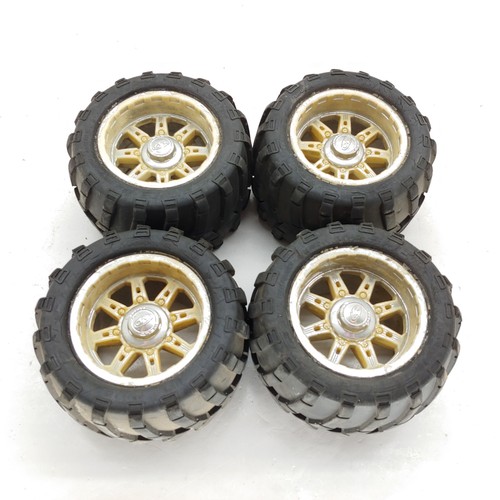 Pneumatici monster truck - 4x,