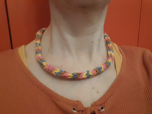 Collana uncinetto arcobaleno - collana,