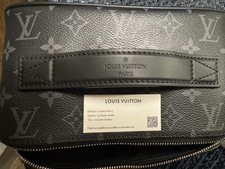 Nuova con etichette | Louis