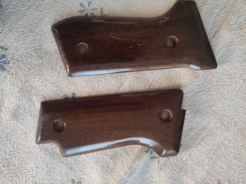 Guancette legno per pistola - in,