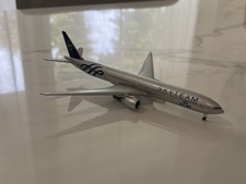 Herpa KLM Boeing 777-300 Skyteam PH-BVD Scale 1:500