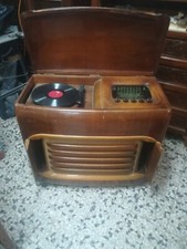 Radio Giradischi Magnadyne con mobile in legno originale d’epoca - Made in Italy