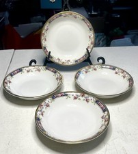 Antico lotto di 4 ciotole