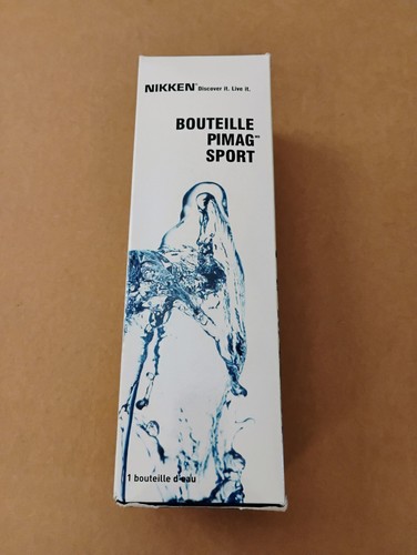 Nuovissima bottiglia acqua - nuovissima, d'acqua