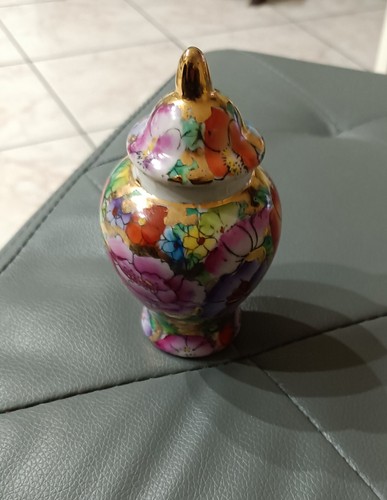 Piccolo vaso cinese con