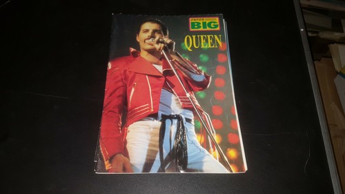 Super big the queen - big,