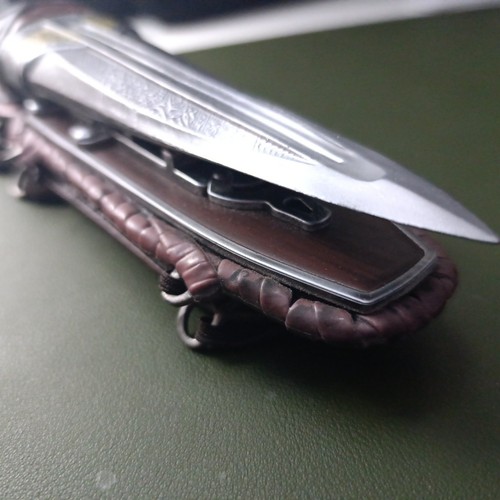 Bayek first hidden - blade, –