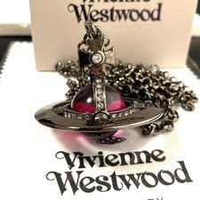 Collana con ciondolo sfera