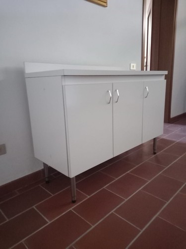 Mobile formica credenza - mobile,