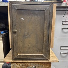 Vecchio mobile medico vintage