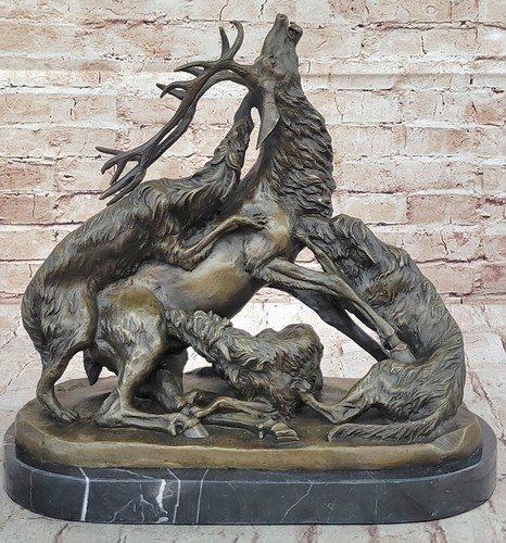 Una grande pesante - pesante, scultura