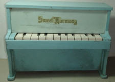 PIANOFORTE GIOCATTOLO IN LEGNO