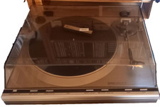 GIRADISCHI DENON QUARTZ DP-31F A TRAZIONE DIRETTA +  TESTINA MC