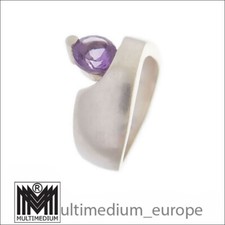 Anello da dito moderno