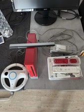 nintendo wii console Rossa con 4 Giochi.