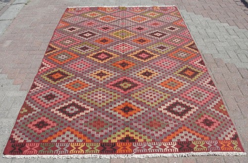 Tappeto kilim zona rossa