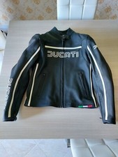 Giacca in pelle per moto