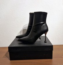 Stivaletti a calzino con tacco