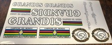 GRANDIS grafica bianca