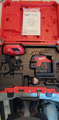 Milwaukee m12 green cross line - milwaukee,
