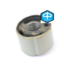 PIAGGIO 300 X7 Evo IE E3 09/10 SILENT BLOCK BRACCIO OSCILLANTE