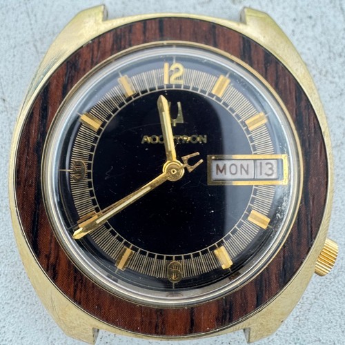 Vintage 38mm 1976 bulova - 1976,