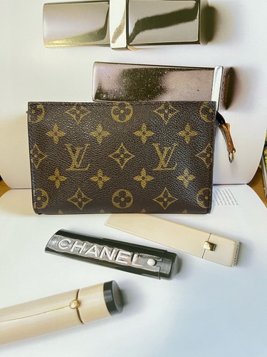 Louis vuitton mini - vuitton, zipper