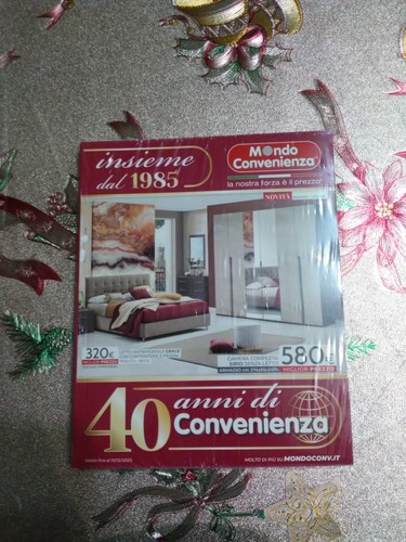 Mondo convenienza anni di - -,