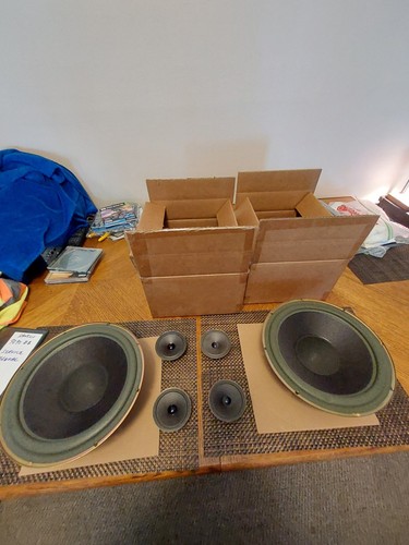 Bose 501 speakers - bose,