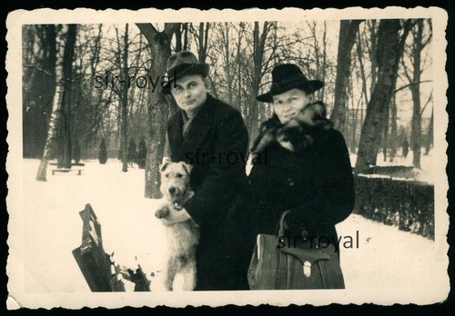 Uomo con fox - uomo, terrier