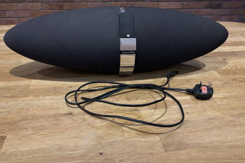 Bowers wilkins zeppelin air - &,