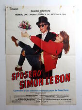 cm.100x140-SPOSERO' SIMON LE BON-DURAN DURAN-BLANC-COMMEDIA-PANINARI-M23-1
