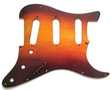 New Pickguard STRATOCASTER -