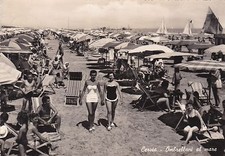 CERVIA - Ombrelloni al mare 1957