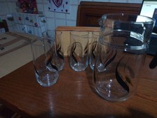 Set Di 4 Bicchieri Con Brocca