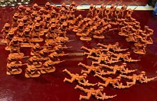 Lotto di 65 soldatini in plastica