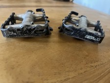 1 paio pedali Shimano XT