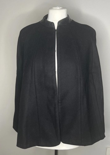 Mantella donna lana nera
