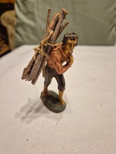 presepe confalonieri? uomo con