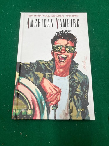 American vampire volume - -,