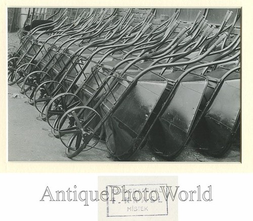 Carretto ruote vintage foto - carretto, a
