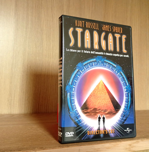 Roland emmerich stargate - emmerich,