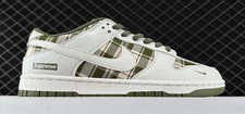NIKE SB DUNK LOW RETRO SUPREME