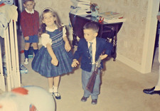 Fucile giocattolo ragazzo e